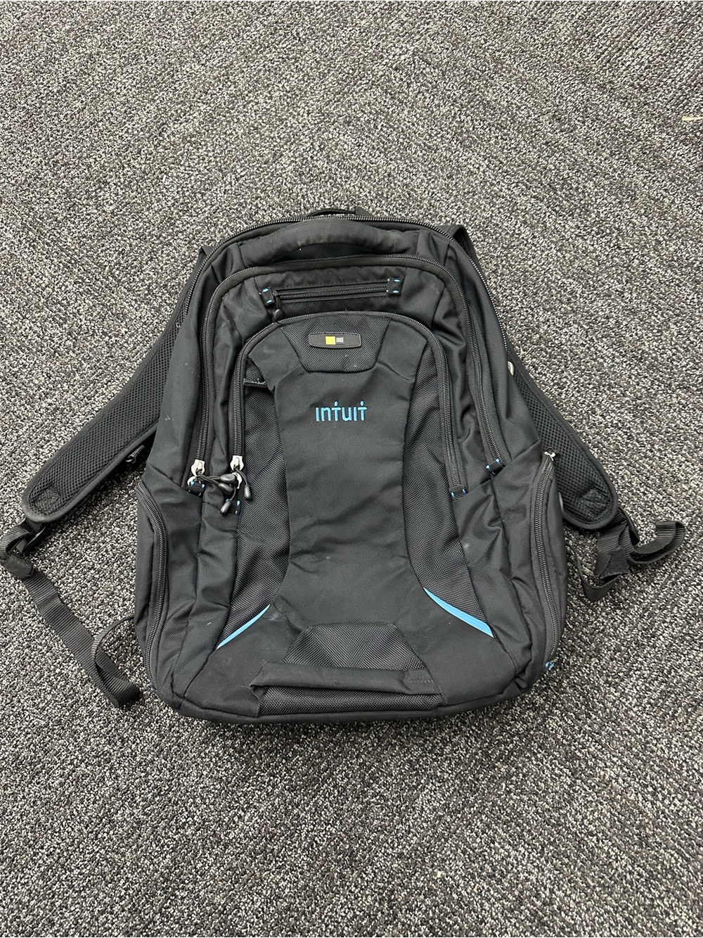Intuit active commuter laptop backpack